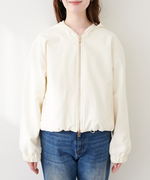 natural couture(ナチュラルクチュール)の「フード付きショート丈ブルゾン(ブルゾン・レディース・ブラウン/アイボリー/カーキ/スミクロ・FREE)」の13枚目の写真