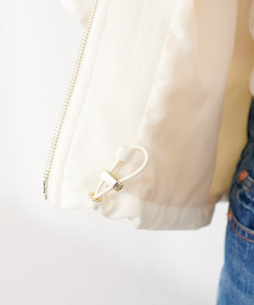 natural couture(ナチュラルクチュール)の「フード付きショート丈ブルゾン(ブルゾン・レディース・ブラウン/アイボリー/カーキ/スミクロ・FREE)」の5枚目の写真