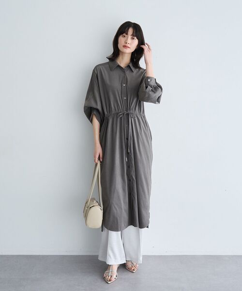 YECCA VECCA（イェッカヴェッカ）の「【UVカット】2way袖バルーンワンピース（シャツワンピース・レディース・ライトベージュ/グリーン系その他3/ラベンダー/チャコールグレー・FREE）」の15枚目の写真