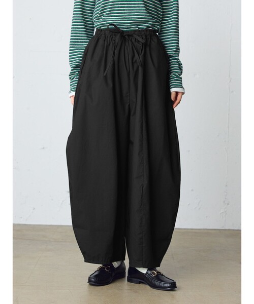 MidiUmi（ミディウミ）の「MidiUmi コクーンイージーパンツ（その他パンツ・レディース・チャコールグレー/カーキ/ブラック・FREE）」の11枚目の写真