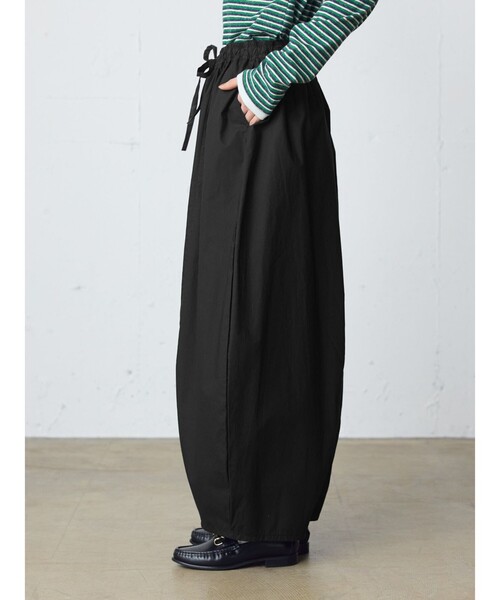 MidiUmi（ミディウミ）の「MidiUmi コクーンイージーパンツ（その他パンツ・レディース・チャコールグレー/カーキ/ブラック・FREE）」の13枚目の写真