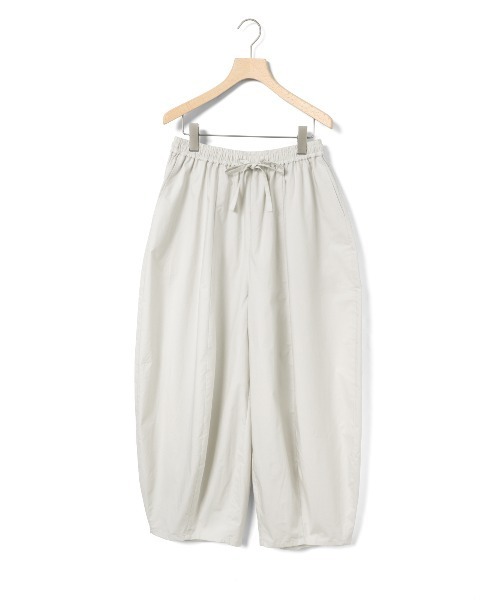 MidiUmi(ミディウミ)の「MidiUmi コクーンイージーパンツ(その他パンツ・レディース・チャコールグレー/カーキ/ブラック/ベージュ/ライトグレー・FREE)」の3枚目の写真