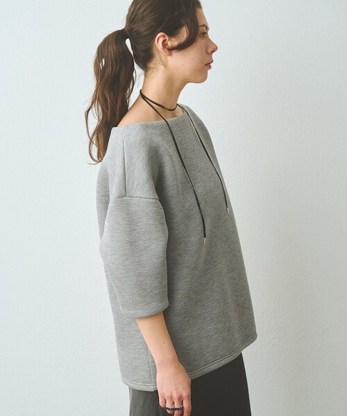 Whim Gazette（ウィムガゼット）の「オフショルダンボールプルオーバー（Tシャツ/カットソー・レディース・ライトグレー/オフホワイト・FREE）」の19枚目の写真