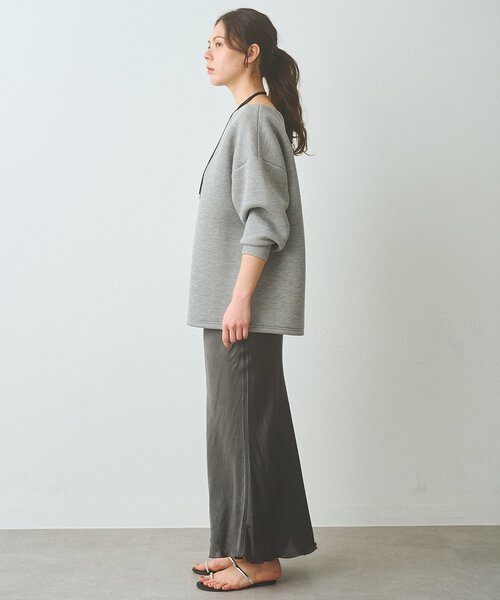 Whim Gazette（ウィムガゼット）の「オフショルダンボールプルオーバー（Tシャツ/カットソー・レディース・ライトグレー/オフホワイト・FREE）」の15枚目の写真