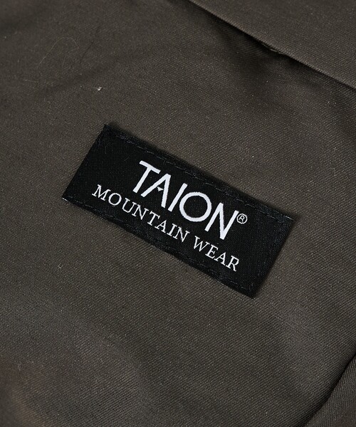 TAION(タイオン)の「【TAION / タイオン】 NON DOWN MOUNTAIN WAIST POUCH /ノンダウン マウンテン ウエストポーチ /ユニセックス 【WEB限定】(ボディバッグ/ウエストポーチ・メンズ・ライトブラウン/ネイビー/ブラック/カーキ・フリー)」の5枚目の写真