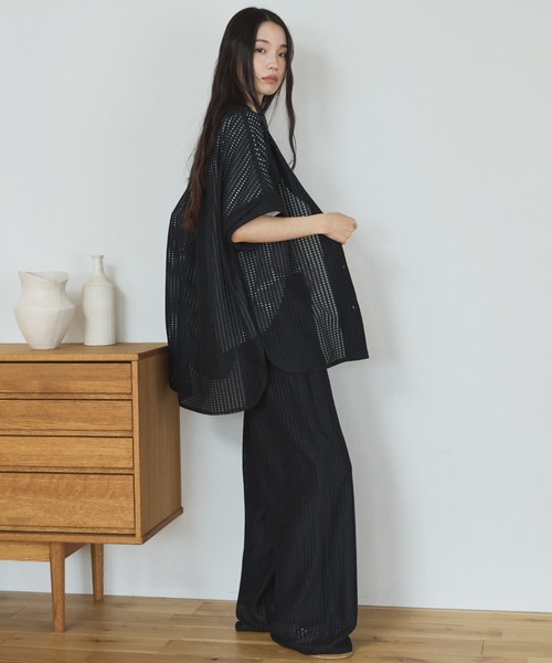 Doux archives(ドゥアルシーヴ)の「BATEAU_TEE(Tシャツ/カットソー・レディース・ホワイト/ブラック/グレイッシュベージュ/ホワイト×シルバー・FREE)」の7枚目の写真