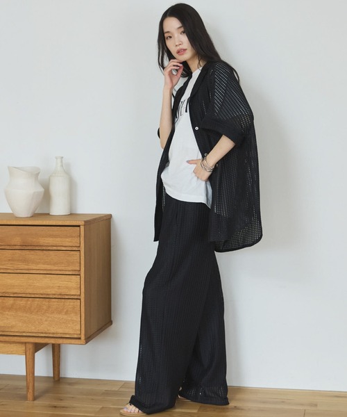 Doux archives(ドゥアルシーヴ)の「BATEAU_TEE(Tシャツ/カットソー・レディース・ホワイト/ブラック/グレイッシュベージュ/ホワイト×シルバー・FREE)」の8枚目の写真