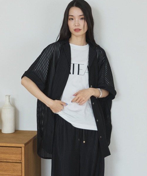 Doux archives(ドゥアルシーヴ)の「BATEAU_TEE(Tシャツ/カットソー・レディース・ホワイト/ブラック/グレイッシュベージュ/ホワイト×シルバー・FREE)」の9枚目の写真