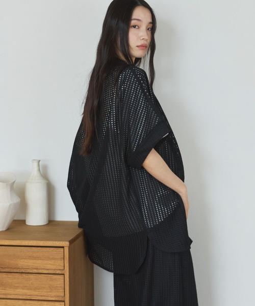 Doux archives(ドゥアルシーヴ)の「BATEAU_TEE(Tシャツ/カットソー・レディース・ホワイト/ブラック/グレイッシュベージュ/ホワイト×シルバー・FREE)」の15枚目の写真