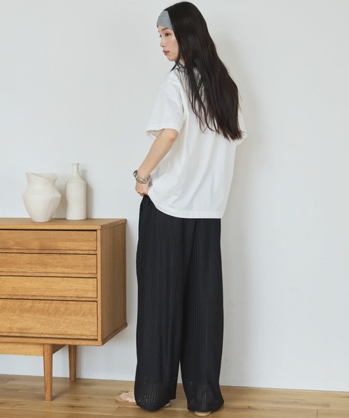 Doux archives(ドゥアルシーヴ)の「BATEAU_TEE(Tシャツ/カットソー・レディース・ホワイト/ブラック/グレイッシュベージュ/ホワイト×シルバー・FREE)」の22枚目の写真