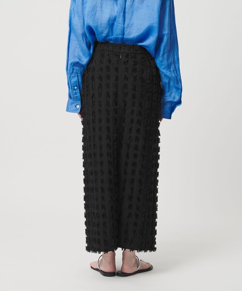 BEAUTY&YOUTH UNITED ARROWS（ビューティーアンドユースユナイテッドアローズ）の「スクエア フリンジ ジャガード スカート（スカート・レディース・ホワイト/ブラック・S/M）」の8枚目の写真