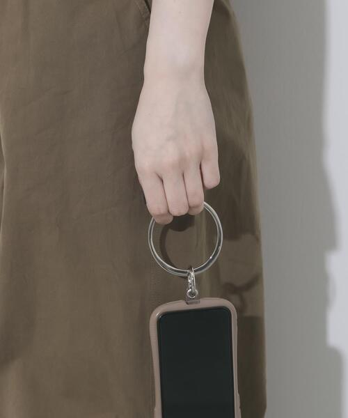 SMELLY（スメリー）の「ビーズチェーンマルチショルダー（スマホケース/カバー・レディース・シルバー系その他/ゴールド系その他・-）」の14枚目の写真