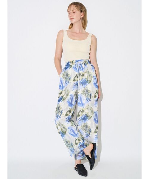 ELENDEEK（エレンディーク）の「シェイドフラワーリラックスパンツ（その他パンツ・レディース・ブルー/ブラック・02/01）」の7枚目の写真