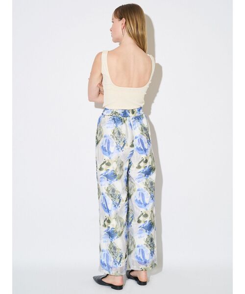 ELENDEEK（エレンディーク）の「シェイドフラワーリラックスパンツ（その他パンツ・レディース・ブルー/ブラック・02/01）」の9枚目の写真