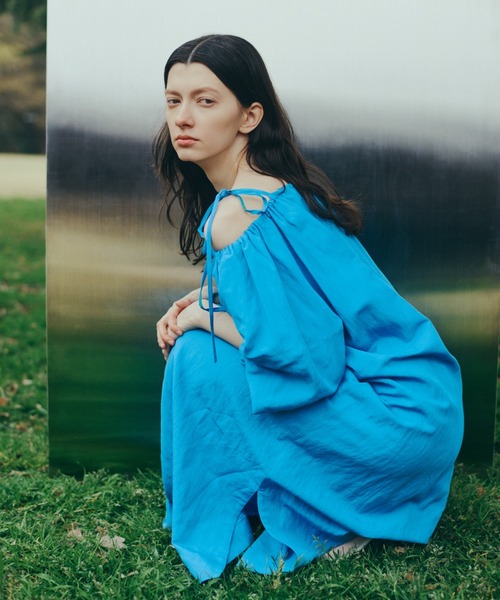 ADORE(アドーア)の「◆ドライタッチレーヨンワンピース(ワンピース・レディース・ブラック/ブルー・38)」の19枚目の写真
