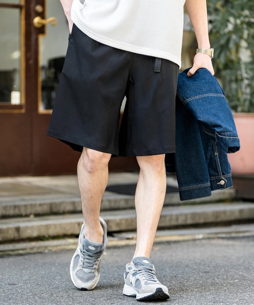 Rocky Monroe(ロッキーモンロー)の「接触冷感 多機能素材ショートクライミングイージーワイドパンツ(その他パンツ・メンズ・ブルーグレー/オフホワイト/ブラウン/ネイビー/インディゴブルー/ベージュ/サックスブルー/カーキ/ブラック/グレー/ブルーグリーン/チャコール・L/M/XL)」の1枚目の写真