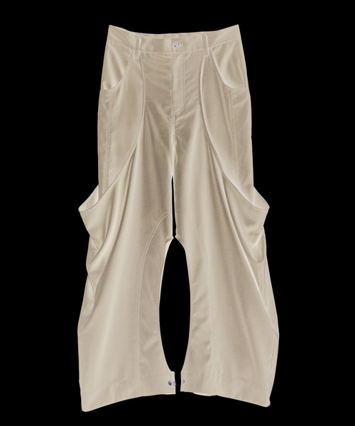 Knuth Marf（クヌースマーフ）の「Knuth Marf/クヌースマーフ high-boot detail pants（スラックス・レディース・チャコールグレー/ブラック・SMALL/X-SMALL）」の16枚目の写真