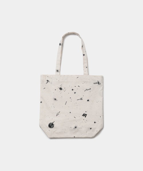 beautiful people(ビューティフルピープル)の「seasonal print name tag tote(トートバッグ・レディース・ナチュラル・FREE)」の2枚目の写真