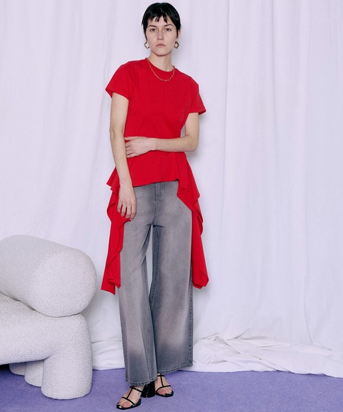 MAISON SPECIAL（メゾンスペシャル）の「Ruffle Hem T-Shirt/ラッフルヘムTシャツ（Tシャツ/カットソー・レディース・レッド/ホワイト/チャコールグレー・FREE）」の5枚目の写真
