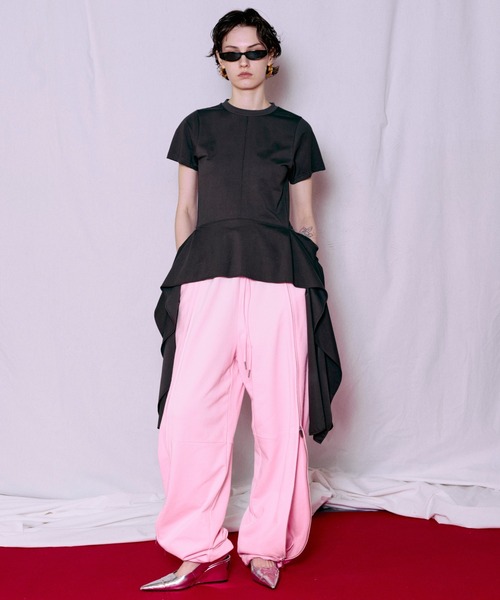 MAISON SPECIAL（メゾンスペシャル）の「Ruffle Hem T-Shirt/ラッフルヘムTシャツ（Tシャツ/カットソー・レディース・レッド/ホワイト/チャコールグレー・FREE）」の18枚目の写真