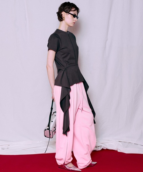 MAISON SPECIAL（メゾンスペシャル）の「Ruffle Hem T-Shirt/ラッフルヘムTシャツ（Tシャツ/カットソー・レディース・レッド/ホワイト/チャコールグレー・FREE）」の19枚目の写真