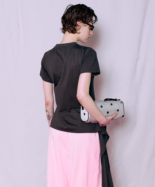 MAISON SPECIAL（メゾンスペシャル）の「Ruffle Hem T-Shirt/ラッフルヘムTシャツ（Tシャツ/カットソー・レディース・レッド/ホワイト/チャコールグレー・FREE）」の15枚目の写真