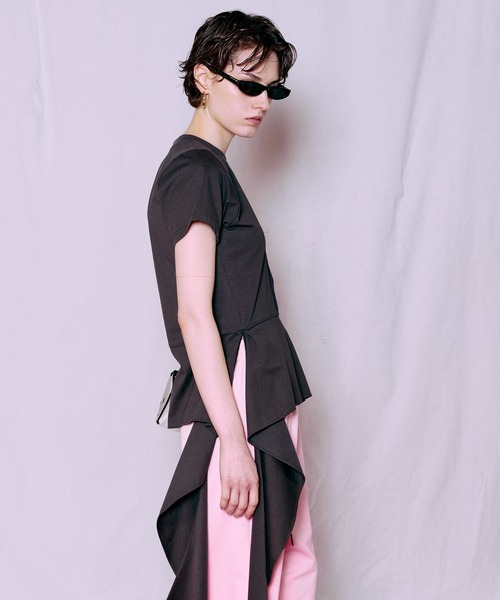 MAISON SPECIAL（メゾンスペシャル）の「Ruffle Hem T-Shirt/ラッフルヘムTシャツ（Tシャツ/カットソー・レディース・レッド/ホワイト/チャコールグレー・FREE）」の17枚目の写真