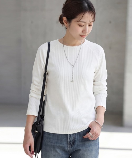 STYLE DELI（スタイルデリ）の「LUXEなラグラン長袖Tシャツ（Tシャツ/カットソー・レディース・ブラック/ライトグレー/ホワイト・FREE）」の2枚目の写真