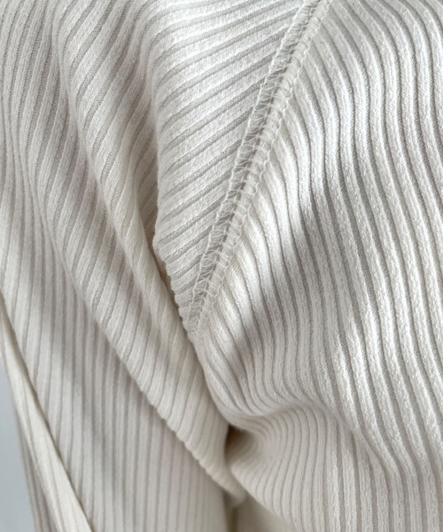 STYLE DELI（スタイルデリ）の「LUXEなラグラン長袖Tシャツ（Tシャツ/カットソー・レディース・ブラック/ライトグレー/ホワイト・FREE）」の20枚目の写真