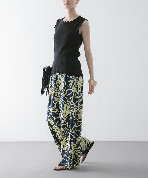 URBAN RESEARCH(アーバンリサーチ)の「『一部別注カラー』LUSANA CICI PANTS(その他パンツ・レディース・ブラック系その他/グリーン系その他/ブルー系その他・SMALL/MEDIUM)」の9枚目の写真