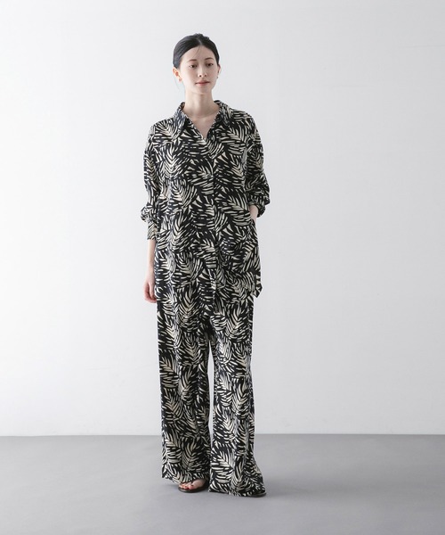 URBAN RESEARCH(アーバンリサーチ)の「『一部別注カラー』LUSANA CICI PANTS(その他パンツ・レディース・ブラック系その他/グリーン系その他/ブルー系その他・SMALL/MEDIUM)」の22枚目の写真