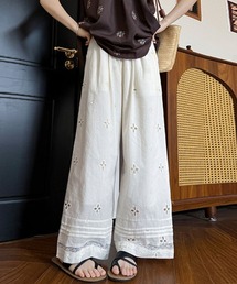 ナチュラルフラワー刺繍ワイドパンツ