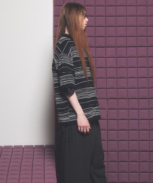 MAISON SPECIAL（メゾンスペシャル）の「《UNISEX》Drawing Pintuck Border Prime-Over Short Sleeve Knit T-shirt/ドローイングピンタックボーダープライムオーバーショートスリーブニットTシャツ【MAISON SPECIAL/メゾンスペシャル】（Tシャツ/カットソー・メンズ・ネイビー/ブラック/バーガンディー・2/1/0）」の18枚目の写真