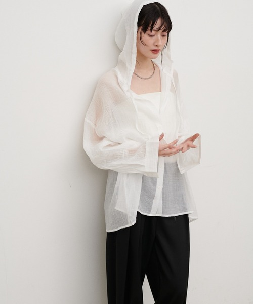 LARUTA（ラルータ）の「【LARUTA】シアーワッシャーフーディーシャツ（シャツ/ブラウス・レディース・ブラック/ブルー/オフホワイト・FREE）」の7枚目の写真