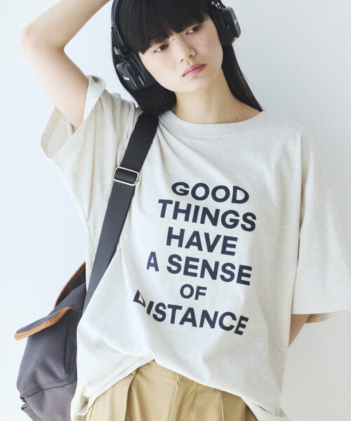 Firsthand(ファーストハンド)の「MA Firsthand/マ ファーストハンド ビッグシルエット コンセプト ロゴプリント Tシャツ / CONCEPT LOGO PRINT TEE(Tシャツ/カットソー・レディース・オフホワイト/ブラック/ホワイト・FREE)」の1枚目の写真