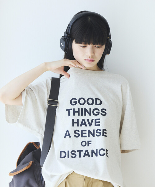 Firsthand(ファーストハンド)の「MA Firsthand/マ ファーストハンド ビッグシルエット コンセプト ロゴプリント Tシャツ / CONCEPT LOGO PRINT TEE(Tシャツ/カットソー・レディース・オフホワイト/ブラック/ホワイト・FREE)」の4枚目の写真