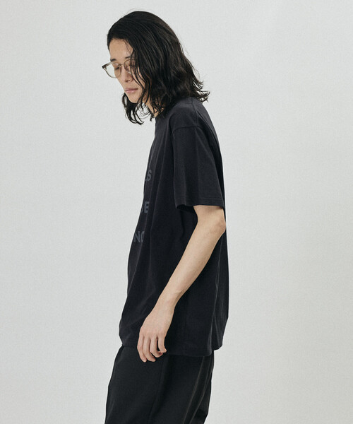 Firsthand(ファーストハンド)の「MA Firsthand/マ ファーストハンド ビッグシルエット コンセプト ロゴプリント Tシャツ / CONCEPT LOGO PRINT TEE(Tシャツ/カットソー・レディース・オフホワイト/ブラック/ホワイト・FREE)」の13枚目の写真