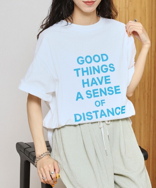 Firsthand(ファーストハンド)の「MA Firsthand/マ ファーストハンド ビッグシルエット コンセプト ロゴプリント Tシャツ / CONCEPT LOGO PRINT TEE(Tシャツ/カットソー・レディース・オフホワイト/ブラック/ホワイト・FREE)」の5枚目の写真
