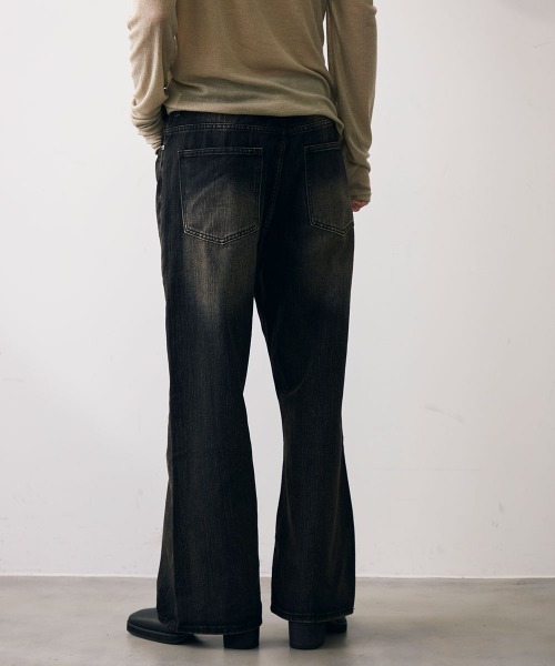 Shoowtime(ショウタイム)の「Classic flare jeans / クラシックフレアジーンズ(デニムパンツ・メンズ・ライトブルー/ブラック・MEDIUM/X-LARGE/LARGE)」の17枚目の写真