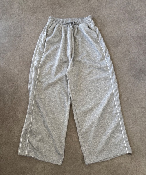 Teem Store(チームストア)の「ルーズバルーン ワイドスウェットパンツ(スウェットパンツ・レディース・ブラック/ライトグレー・M/S)」の15枚目の写真