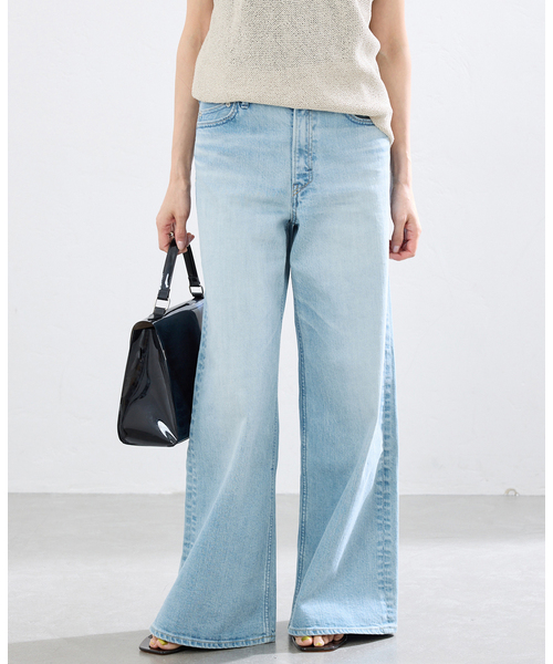 IENA（イエナ）の「YANUK/ヤヌーク 別注 LYDIA デニムパンツ（デニムパンツ・レディース・ブルー・22/23/24/25/26）」の4枚目の写真