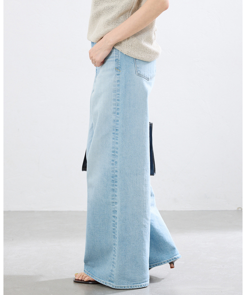 IENA（イエナ）の「YANUK/ヤヌーク 別注 LYDIA デニムパンツ（デニムパンツ・レディース・ブルー・22/23/24/25/26）」の7枚目の写真