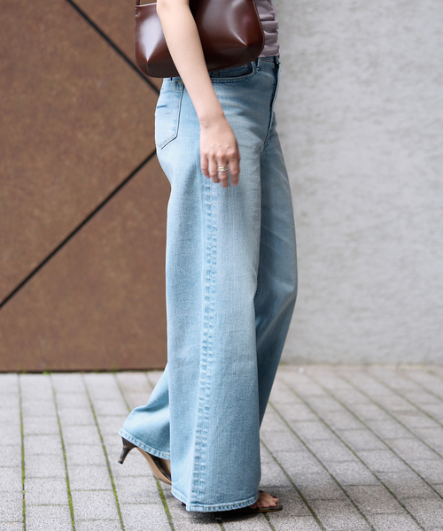 IENA（イエナ）の「YANUK/ヤヌーク 別注 LYDIA デニムパンツ（デニムパンツ・レディース・ブルー・22/23/24/25/26）」の15枚目の写真