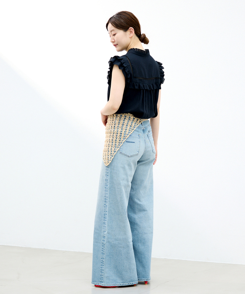 IENA（イエナ）の「YANUK/ヤヌーク 別注 LYDIA デニムパンツ（デニムパンツ・レディース・ブルー・22/23/24/25/26）」の22枚目の写真