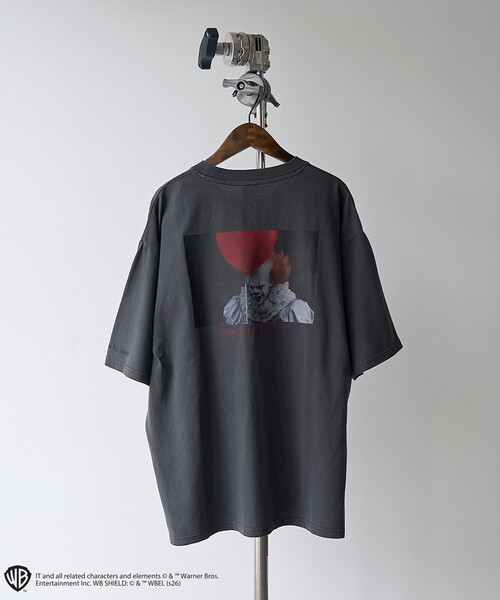 coen(コーエン)の「【WEB限定】IT(イット)ヴィンテージライクTシャツ(Tシャツ/カットソー・メンズ・ホワイト/ダークグレー・XL/L/M/S)」の1枚目の写真