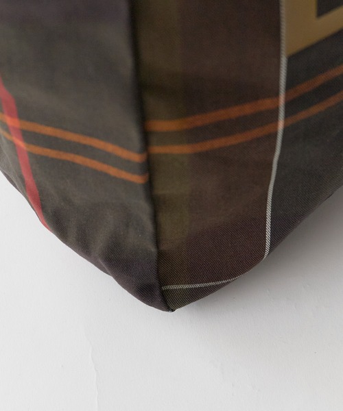 Barbour(バブアー)の「Barbour/バブアー Telfield tartan tote bag タータンロゴトートバック 秋 秋服 2026年秋冬(トートバッグ・メンズ・ベージュ/グリーン/オリーブ・ONE SIZE)」の10枚目の写真