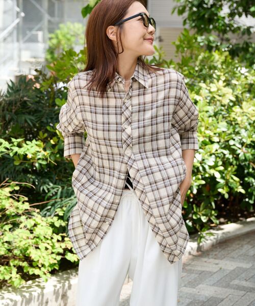 OUTDOOR PRODUCTS(アウトドアプロダクツ)の「コットンボイルワッシャーチェックシャツ(シャツ/ブラウス・レディース・チャコールグレー/アイボリー・FREE)」の2枚目の写真