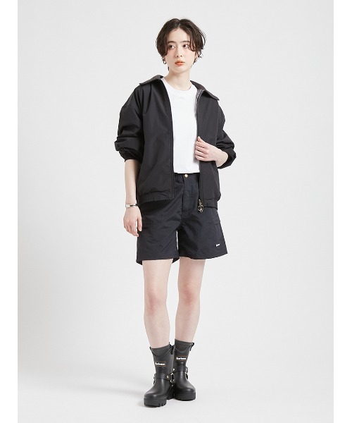 Barbour(バブアー)の「【TRANSPORT / トランスポート】ナイロン ショーツ Japan Exclusive(レディース)(その他パンツ・レディース・ベージュ/ブラウン/ブラック・SMALL/MEDIUM)」の1枚目の写真