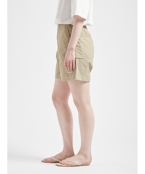 Barbour(バブアー)の「【TRANSPORT / トランスポート】ナイロン ショーツ Japan Exclusive(レディース)(その他パンツ・レディース・ベージュ/ブラウン/ブラック・SMALL/MEDIUM)」の6枚目の写真