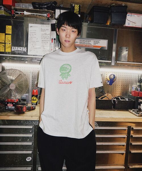 STANCE SEOUL(スタンス・ソウル)の「HELMET BOY SEASON TOP (HEATHER GREY)(Tシャツ/カットソー・メンズ・その他・SMALL/MEDIUM/LARGE/X-LARGE)」の4枚目の写真